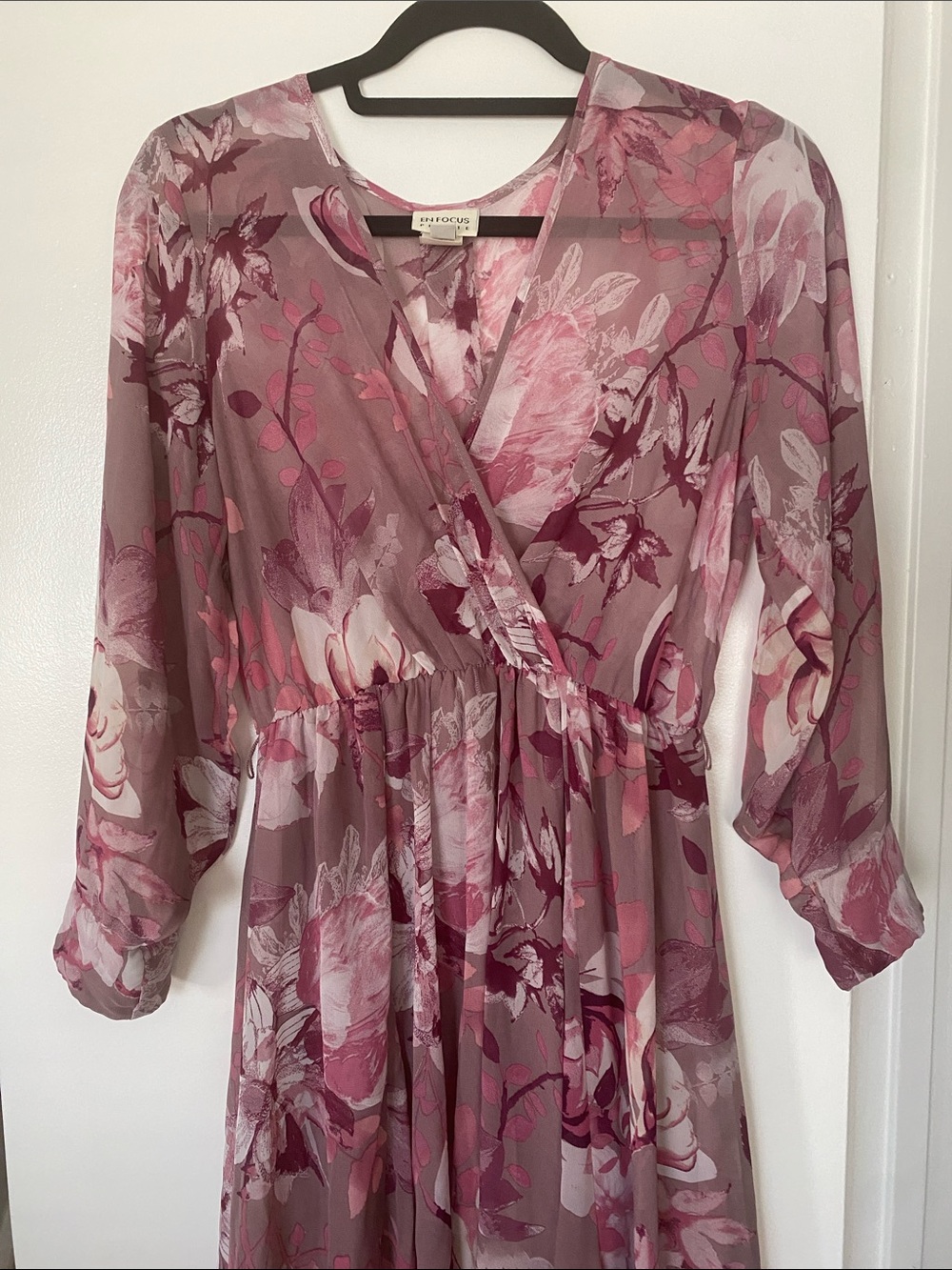 En Focus Studio Pink Floral Mesh Long Sleeve Faux Wrap Dress Size 6P